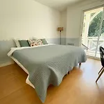 Contemporary With Heated Pool In Le Moulleau Arcachón