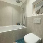 Contemporary With Heated Pool In Le Moulleau Сasa de vacaciones *